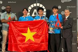 Học sinh Việt Nam giành 2 giải Nhì cuộc thi Robot toàn cầu