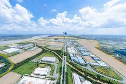 Tái cơ cấu khu công nghiệp TP. Hồ Chí Minh: Ba hướng chuyển đổi lớn và những điểm nghẽn cần tháo gỡ