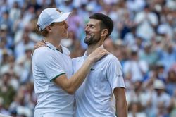 Sinner đánh bại Djokovic tiến vào chung kết Wimbledon 2026: Đỉnh cao thế hệ mới