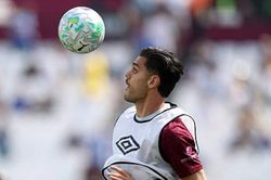 Arsenal cân nhắc tái hợp Konstantinos Mavropanos sau khi West Ham xuống hạng