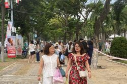 Chờ đợi khoảnh khắc bùng nổ sắc màu trên dòng sông Hàn