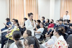 Dinh dưỡng đúng cách cho phụ nữ mang thai và nuôi con bằng sữa mẹ