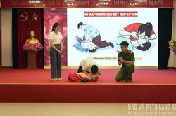 Thực tập phương án chữa cháy, cứu nạn và cứu hộ tại Ngân hàng TMCP Ngoại thương Việt Nam - Chi nhánh Lạng Sơn