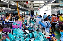 Khởi sắc hoạt động sản xuất - kinh doanh