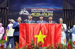 Việt Nam lập kỷ lục với 4 Huy chương Vàng tại Olympic Vật lý quốc tế