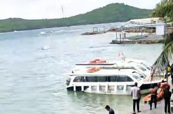 Bộ Xây dựng ra công điện khẩn sau vụ lật canô ở Phú Quốc, tổng rà soát an toàn đường thủy