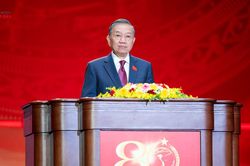 X&acirc;y dựng lực lượng An ninh nh&acirc;n d&acirc;n c&aacute;ch mạng, ch&iacute;nh quy, tinh nhuệ, hiện đại, l&agrave; n&ograve;ng cốt bảo vệ an ninh quốc gia trong kỷ nguy&ecirc;n mới