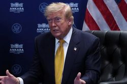 Tổng thống Trump phát thông điệp bất ngờ về Iran