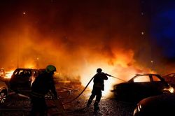 Kiev rung chuyển sau vụ đội tàu Nga ở Azov bị tấn công