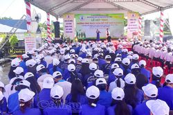 Cà Mau mít tinh hưởng ứng Ngày Dân số Thế giới (11/7)