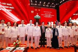 Đo&agrave;n đại biểu C&ocirc;ng an TPHCM tham dự Lễ kỷ niệm 80 năm Ng&agrave;y truyền thống lực lượng An ninh nh&acirc;n d&acirc;n