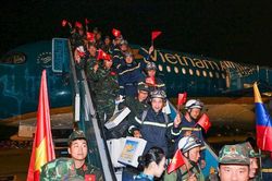 Vietnam Airlines đón 124 cán bộ, chiến sĩ hoàn thành nhiệm vụ hỗ trợ tại Venezuela về nước
