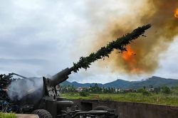 Mãn nhãn màn khai hỏa hạ mục tiêu của học viên Pháo phòng không