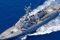 Mỹ hạ thủy t&agrave;u khu trục 'USS George M. Neal', tăng l&aacute; chắn ph&ograve;ng thủ t&ecirc;n lửa tr&ecirc;n biển