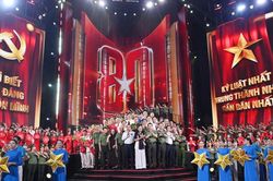 Gala 'Tổ quốc bình yên', vạn người xúc động nghe chuyện đời người chiến sĩ An ninh