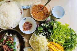 Những loại rau ngon đến mấy cũng không nên ăn sống