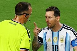 Lý do Messi nổi nóng với trọng tài