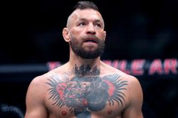 McGregor tái xuất thảm họa, đổ gục sau 69 giây