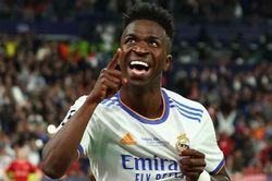Vinicius đẩy Real Madrid v&agrave;o thế kh&oacute;