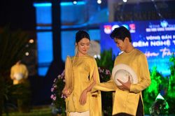 Đánh thức ký ức di sản qua tà áo dài tại Cung Nam Phương Hoàng hậu