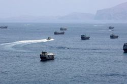 Kêu gọi bảo đảm lưu thông qua Eo biển Hormuz