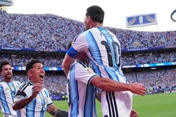 Argentina vượt qua Thụy Sĩ để gặp Anh ở bán kết