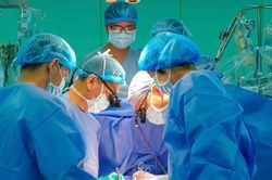 Bệnh viện Đại học Y dược Thành phố Hồ Chí Minh thực hiện ca ghép tim trong 65 phút