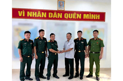 Quân nhân trả lại gần 220 triệu đồng cho người đánh rơi