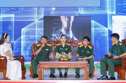 Xây dựng đội ngũ báo cáo viên trẻ bản lĩnh, sáng tạo