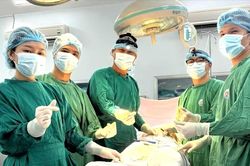 Trò chơi mạo hiểm trên khuôn mặt
