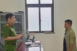 Khởi tố người đàn ông đâm hàng xóm vì mâu thuẫn nhỏ nhặt ở Hưng Yên