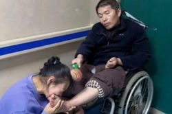 Ki&ecirc;n tr&igrave; cắn ng&oacute;n ch&acirc;n chồng suốt 5 năm, người vợ nhận lại điều thần kỳ