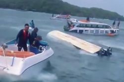 B&aacute;c sĩ Bệnh viện Chợ Rẫy l&ecirc;n đường cứu nạn nh&acirc;n vụ lật ca n&ocirc; ở Ph&uacute; Quốc