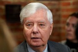 Thượng nghị sĩ Mỹ Lindsey Graham đột ngột qua đời