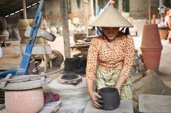 'Thủ phủ' gạch gốm và giấc mơ di sản đương đại Mang Thít