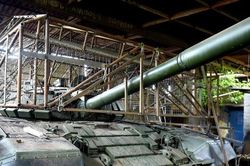Cận cảnh xe tăng T-72 của Nga bị Ukraine thu giữ ở Donetsk