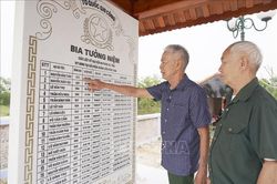 Khu di tích Bãi Dừa - địa chỉ đỏ tri ân 20 liệt sĩ trên trận địa pháo binh anh hùng