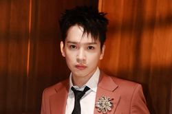 Tiếc cho Bạch C&ocirc;ng Khanh