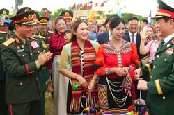 Từ bản làng kết nghĩa đến thế trận lòng dân nơi biên giới Việt Nam - Lào