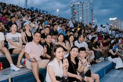 Đ&agrave; Nẵng đ&oacute;n hơn 2,7 triệu lượt kh&aacute;ch lưu tr&uacute; trong m&ugrave;a DIFF 2026
