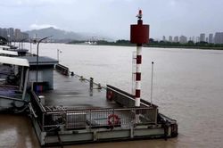 Bão Bavi đổ bộ miền Đông Trung Quốc, gần 2 triệu người được sơ tán