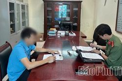 Công an xã Yên Lạc làm việc với các trường hợp liên quan trang 'Thoibao.de'