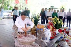 Đảng ủy và Cơ quan Ủy ban MTTQ Việt Nam tỉnh dâng hương nhân kỷ niệm 79 năm Ngày Thương binh - Liệt sĩ (27/7/1947 - 27/7/2026)