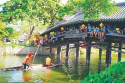 Làm văn hóa - Tưởng dễ mà lại là khó nhất