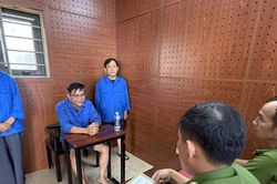 Núp bóng doanh nghiệp mua bán ô tô cũ để cho vay nặng lãi