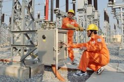 Siết chặt cơ chế điều chỉnh gi&aacute; b&aacute;n lẻ điện b&igrave;nh qu&acirc;n