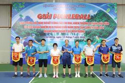 Cụm thi đua số II ngành Nông nghiệp và Môi trường tổ chức Giải giao lưu Pickleball