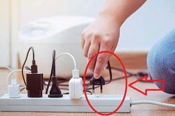 6 thiết bị 'ăn cắp' tiền điện cả ngày: Không rút phích cắm cuối tháng hóa đơn tăng chóng mặt