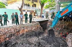 Đ&atilde; t&igrave;m thấy 49 h&agrave;i cốt liệt sĩ c&ugrave;ng nhiều di vật tại c&ocirc;ng vi&ecirc;n L&ecirc; Thị Ri&ecirc;ng