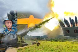 Choáng ngợp màn diễn tập bắn đạn thật, lưới lửa phòng không hạ gục UAV
